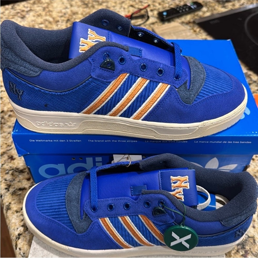 Adidas Rivalry Low 86 - New York Colorway (Men’s 8)